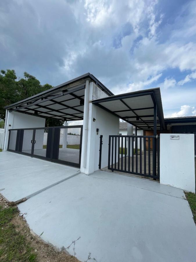 Nur Villa Sg Soi Musslimm Only Kuantan Luaran gambar